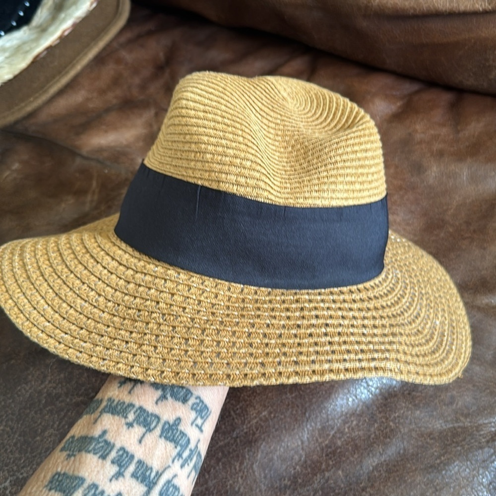 Nordstrom Straw Fedora Hat with Black Band - Picture 5 of 7